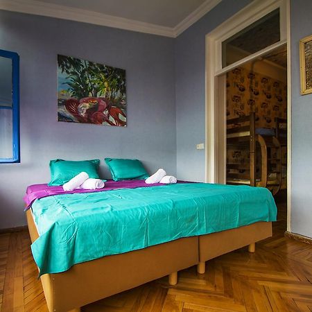 Royz Hostel Тбилиси Екстериор снимка