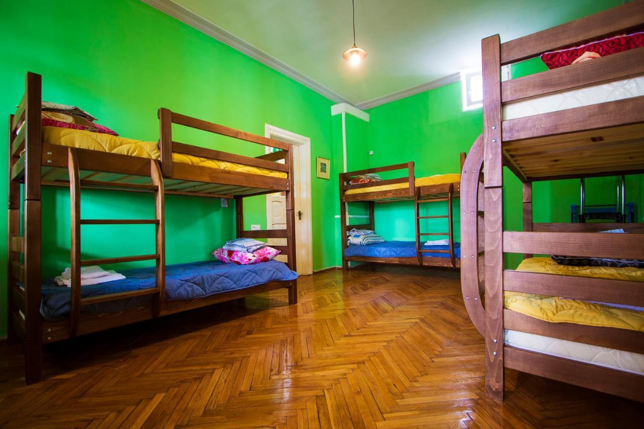 Royz Hostel Тбилиси Екстериор снимка